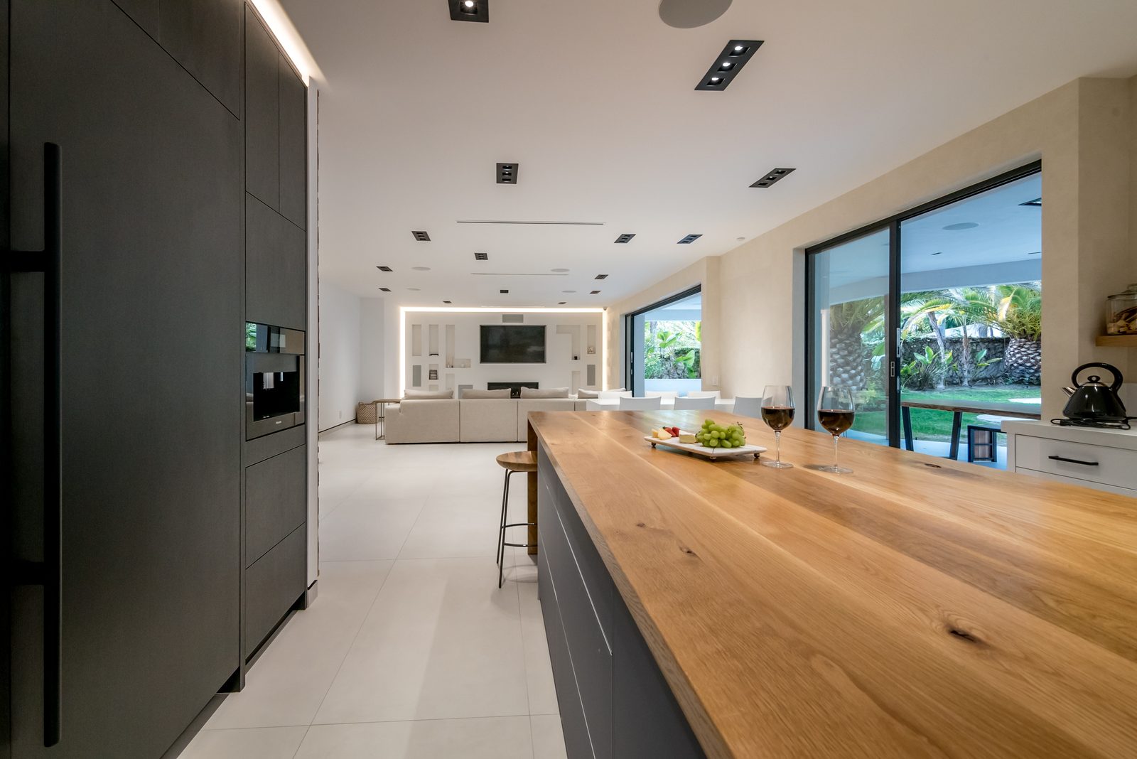 Luxurious Modern New Home Build in Calabasas